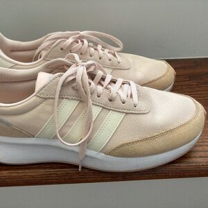 Adidas 70's running shoe